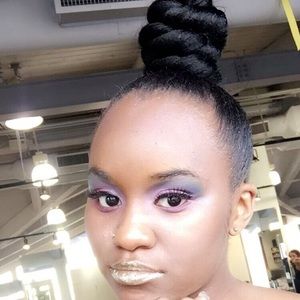 Meet your Posher, Paris